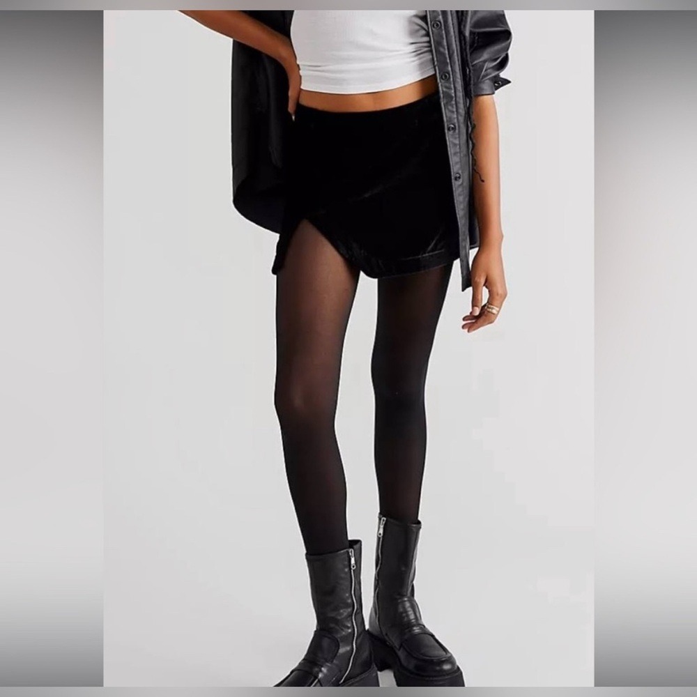 Free People Black Velvet Mini Skirt Asymmetrical Tulip Hem Size 6